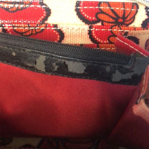 SAKROOTS colorful bird printed wallet. - Picture 7 of 10